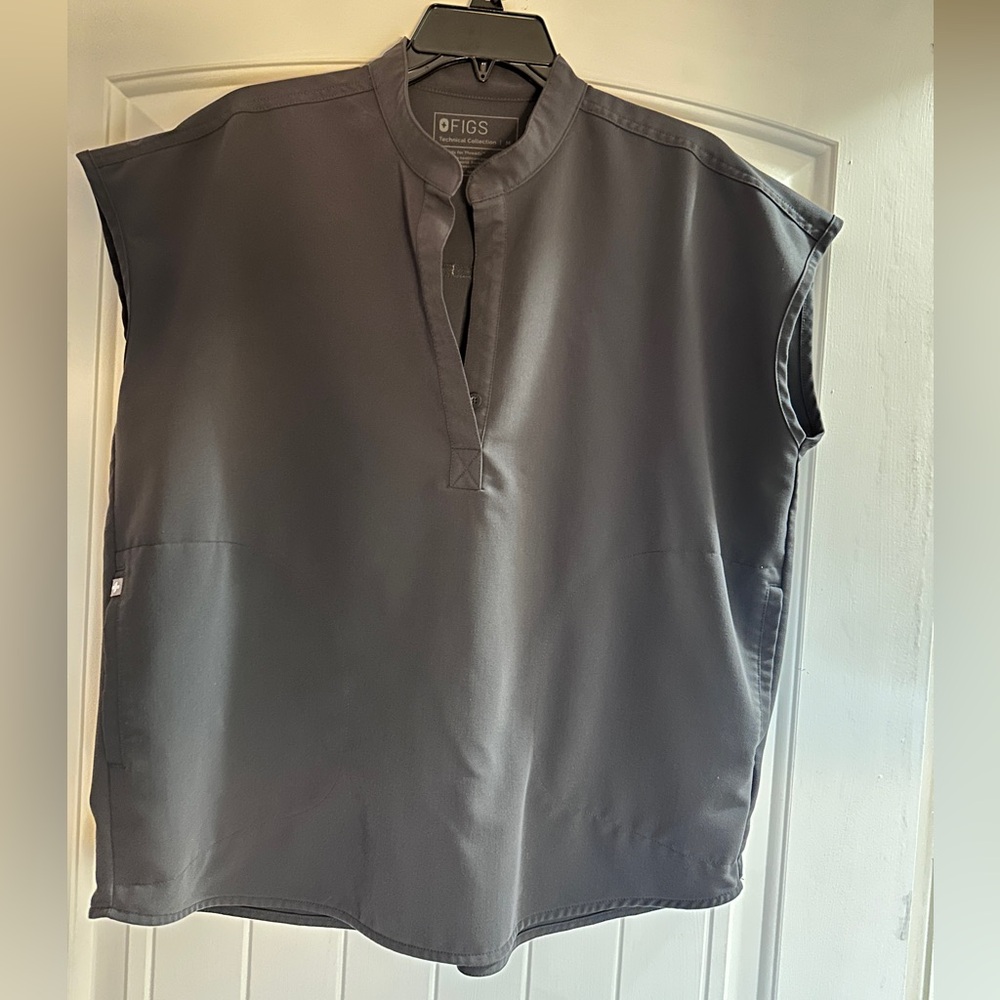 Figs Rafaela Charcoal Top